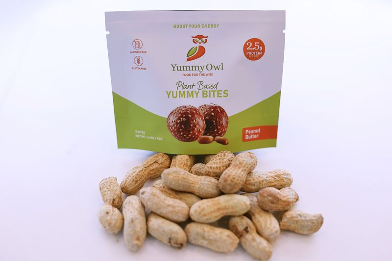 Twelve 2 bite packages, peanut butter flavour (full case)